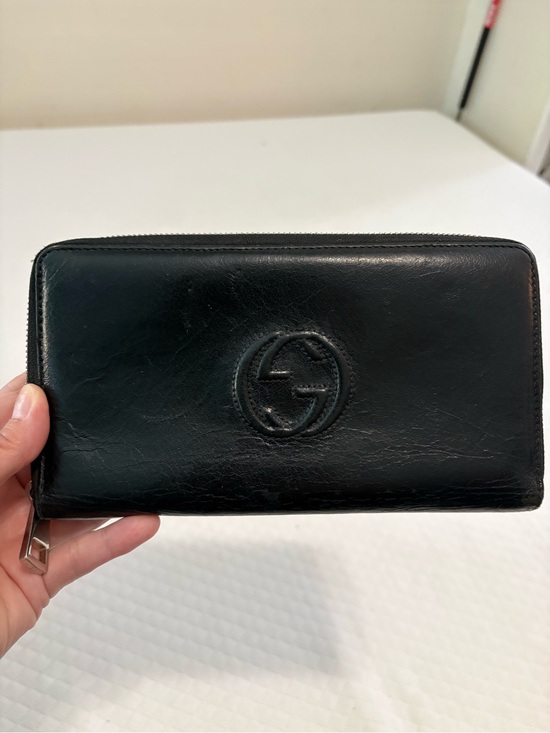 Gucci Other - Gucci Black Leather Zip Around Wallet